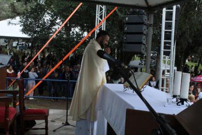 Missa em louvor ao Bom Jesus em Campo Mendes teve o PÃ¡roco SebastiÃ£o presidindo com liturgia da RÃ¡dio Campo Aberto